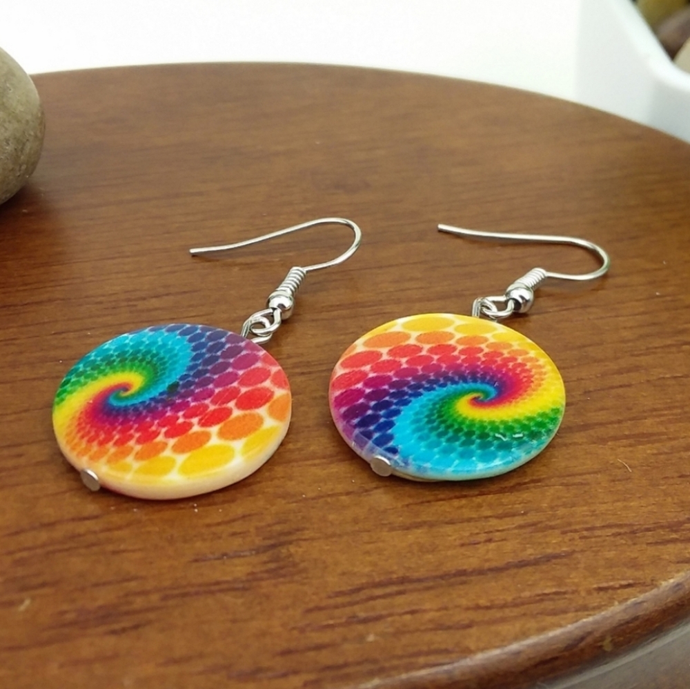 Colorful Swirl Shell Bead Earrings